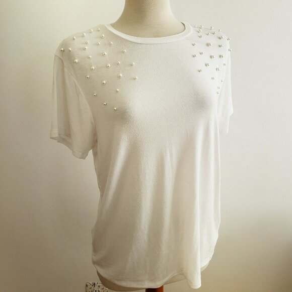 White Tee With Pearls Retro / Express / Size Petite Medium - Picture 1 of 6